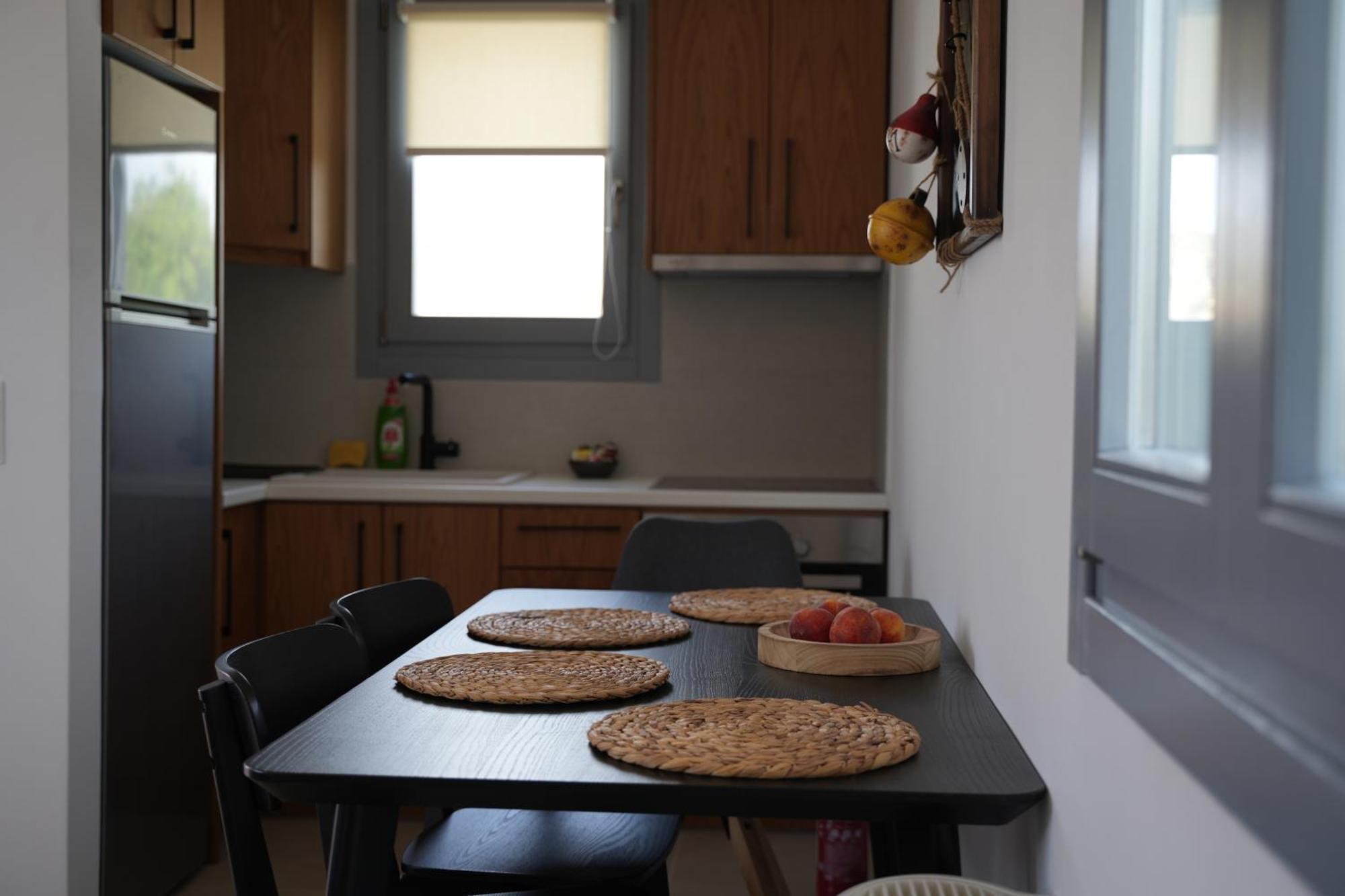 Pyrra Apartments Skyros Bagian luar foto